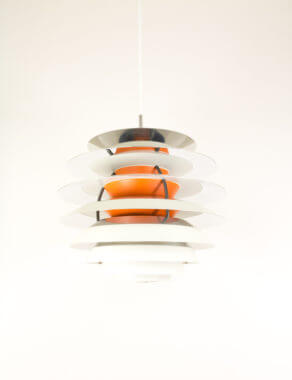 Contrast pendant by Poul Henningsen for Louis Poulsen in its full glory