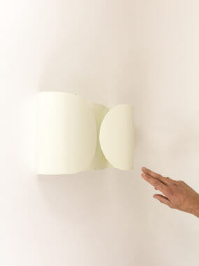 Foglio wall lamp by Alfra and Tobia Scarpa for Flos with an indication of the size