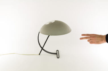 NB 100 table lamp by Louis Kalff for Philips with an indication of the size