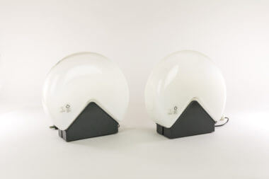 Wonderful pair of Leucos table lamps by Roberto Pamio