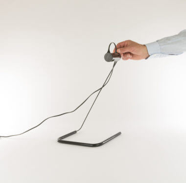 Table lamp Slalom by Vico Magistretti for O-Luce with an indication of the size