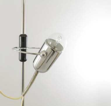 More detailed image of spot of a chrome Floor to Ceiling lamp by Francesco Fois for Reggiani