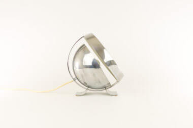 6P2 table lamp by Paolo Tilche for Sirrah as seen from one side
