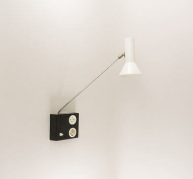 Adjustable futuristic wall lamp No. R58 by Raak Amsterdam