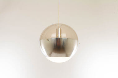 Luna pendant by Fillekes for Artifort, switched on