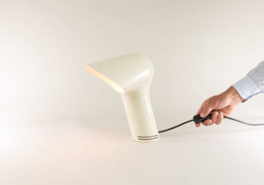 Sorella table lamp by Studio 6G for Harvey Guzzini with an indication of the size