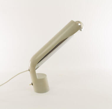 Pugno table lamp by Richard Carruthers for Fontana Arte in its full glory