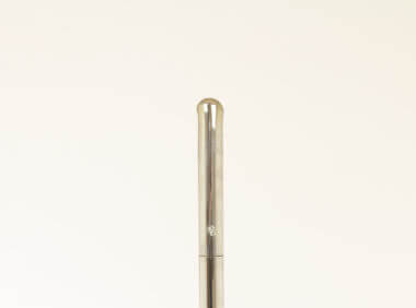 The adjustable top of a Laser floor lamp by Giorgio De Ferrari for VeArt