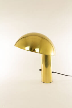 Vaga table lamp by Franco Mirenzi for Valenti as seen from one side