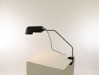 Pala clamp lamp by Danilo and Corrado Aroldi for Luci presented as a desk lamp