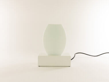 A white Dorane table lamp by Ettore Sottsass for Stilnovo