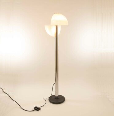 Spicchio floor lamp by Danilo and Corrado Aroldi for Stilnovo, switched on