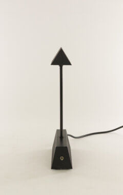 Scintilla table lamp by Piero Castiglioni for Fontana Arte, how elegant
