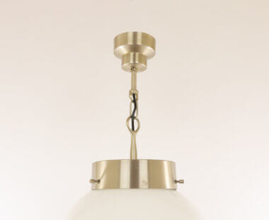 The ceiling cap of a Delta pendant Grande by Sergio Mazza for Artemide