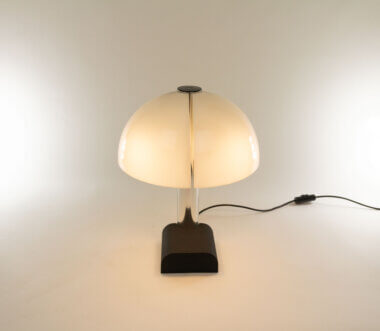 Spicchio table lamp by Danilo and Corrado Aroldi for Stilnovo, switched on and as seen from the front