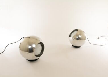 Beautiful aluminium Model 586 table lamps by Gino Sarfatti for Arteluce