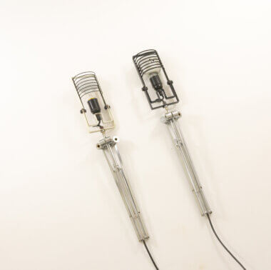 A pair of black & white floor lamps model Sintesi by Ernesto Gismondi for Artemide, folded