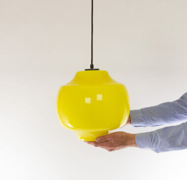 Yellow glass pendant by Alessandro Pianon for Vistosi with an indication of the size