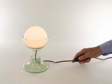 Opaline LT 215 Table Lamp by Carlo Nason for A.V. Mazzega, with an indication of the size