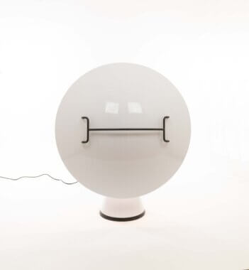 Radar Table lamp by Elio Martinelli for Martinelli Luce, with the shade in vertical position