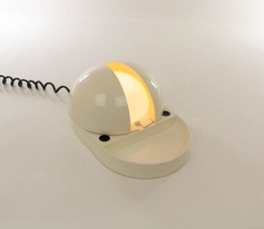 Tapira desk lamp designed by Gianemilio Piero and Anna Monti for Fontana Arte, almost closed
