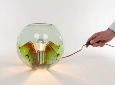 Nuphar Table lamp by Toni Zuccheri for VeArt, with an indication of the size