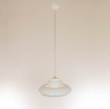 White Fior di Loto pendant by Tobia Scarpa for Flos, in all its beauty