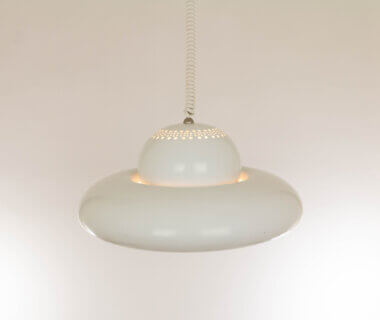 White Fior di Loto pendant by Tobia Scarpa for Flos, switched on as seen from the top