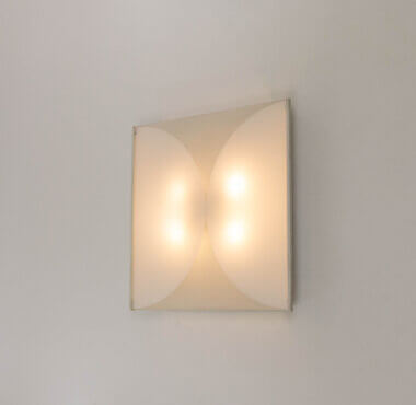 Clessidra Wall Lamp by Bobo Piccoli for Fontana Arte, switched on