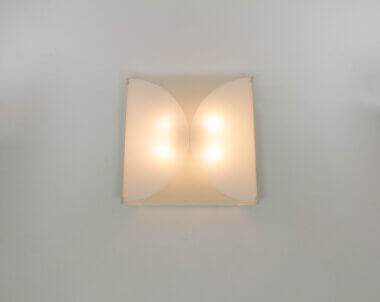 Clessidra Wall Lamp by Bobo Piccoli for Fontana Arte, as seen from the front
