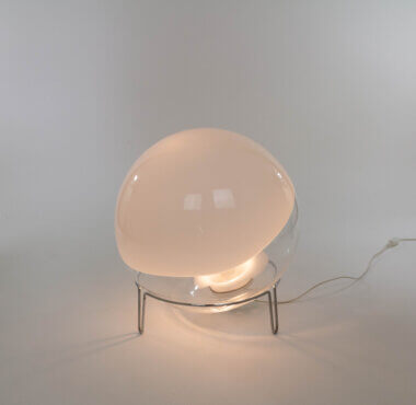 Sfera Table of Floor Lamp by Angelo Mangiarotti in Murano Glass for Skipper, switched on