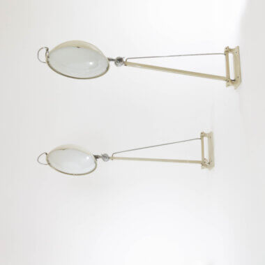 A pair of hospital wall lamps, model 2130, by Stilnovo
