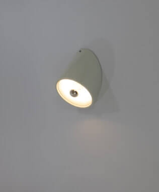 Beautiful white Wall lamp No. 235/b by Cini Boeri for Arteluce