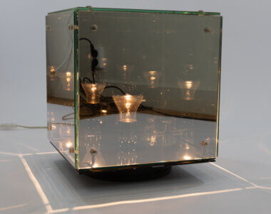 Prismar table lamp by Studio A.R.D.I.T.I. for Nucleo Sormani, to show the multi bulb effect
