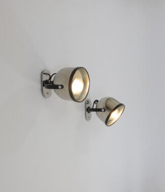 A pair of beautiful wall lamps by Gae Aulenti and Livio Castiglioni for Stilnovo