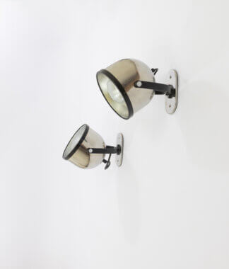 A pair of wall lamps by Gae Aulenti and Livio Castiglioni for Stilnovo